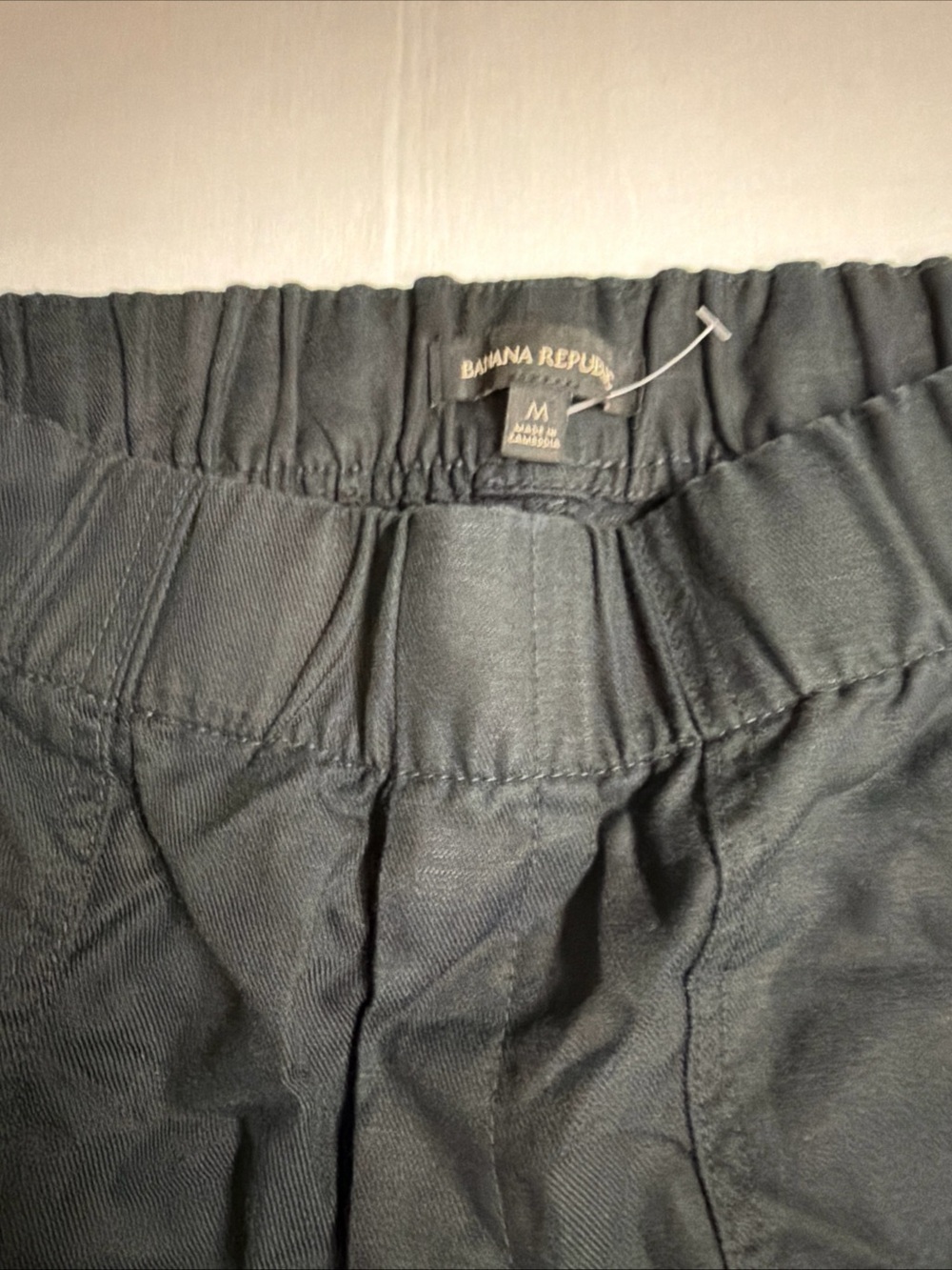 Banana Republic women’s  Black Elastic-Waist Pants